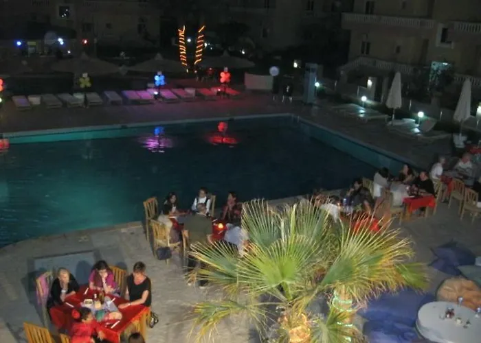 Iris Hurghada